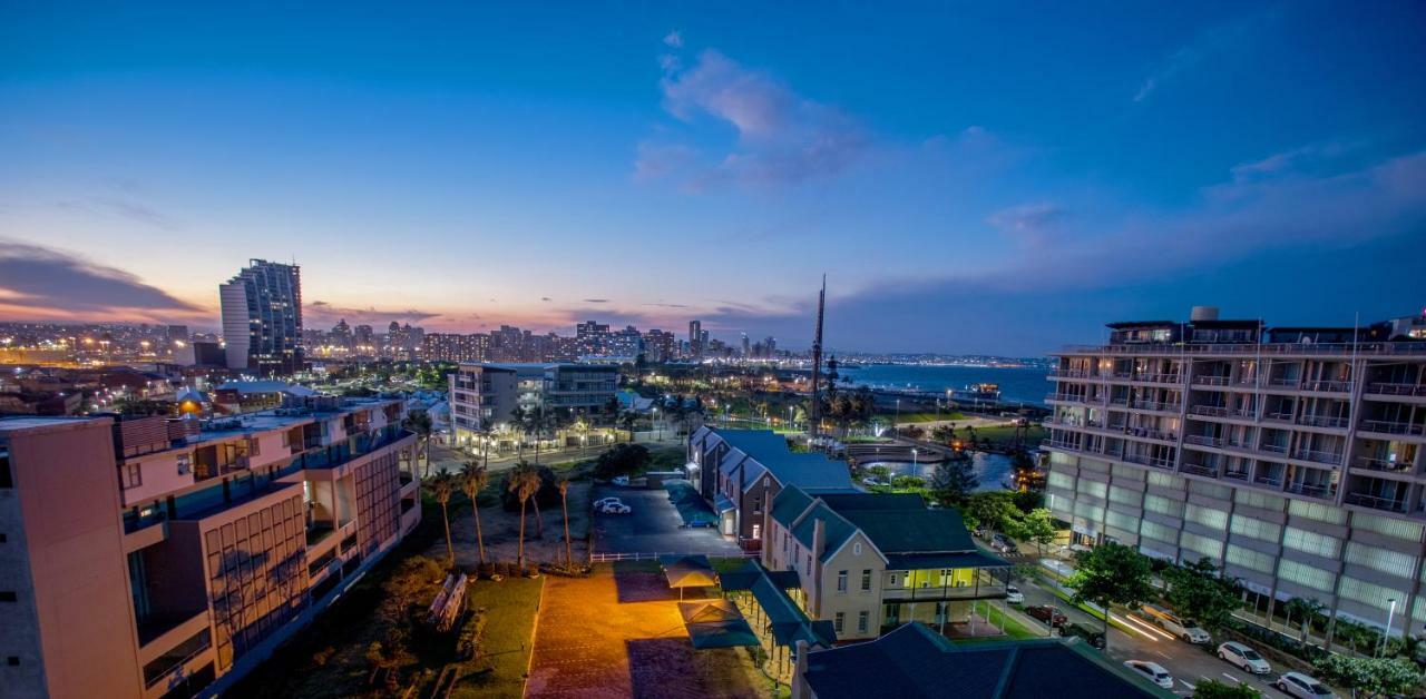 Stay At The Point - Peaceful Plentiful Penthouse Durban Esterno foto